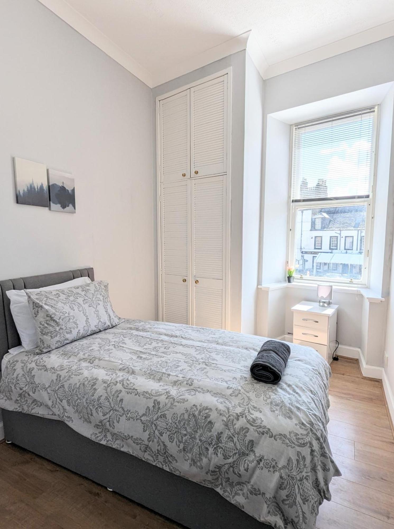 Campbeltown Central Экстерьер фото
